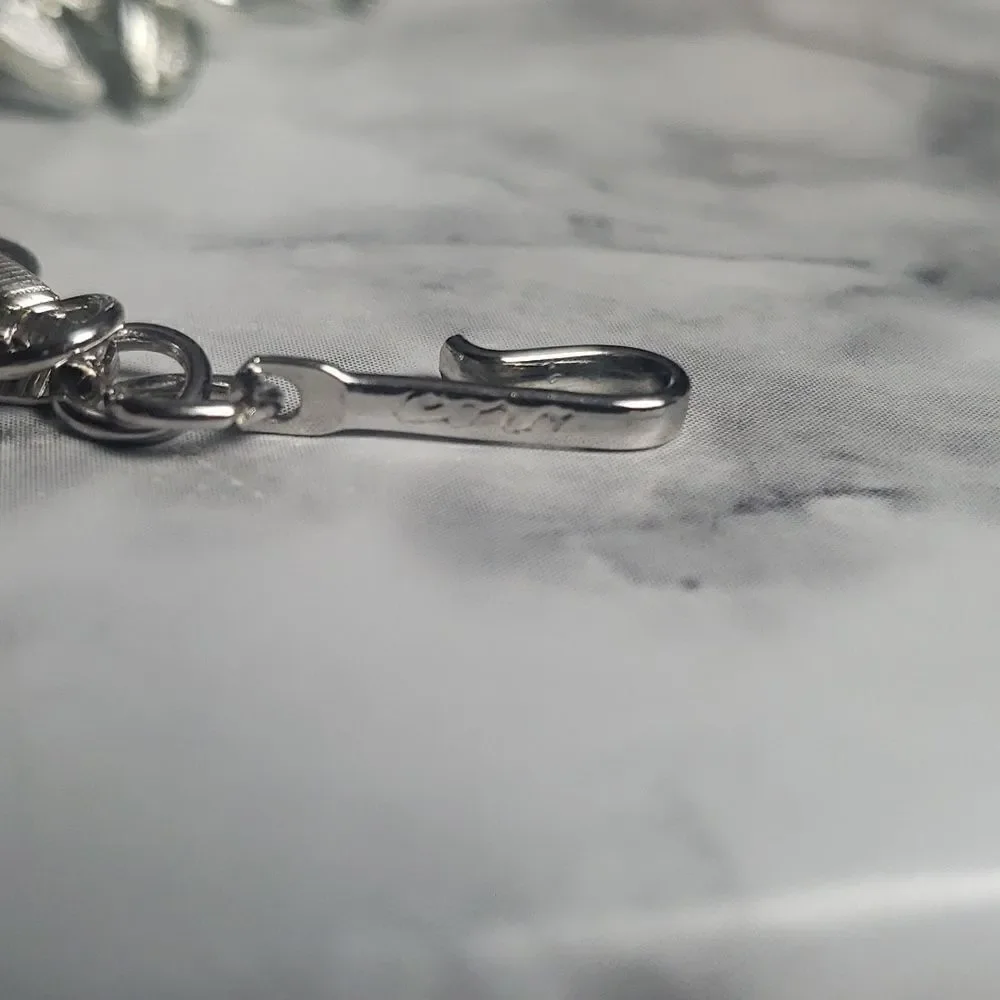 Vintage Silver Caro Textured Leaf Necklace‎